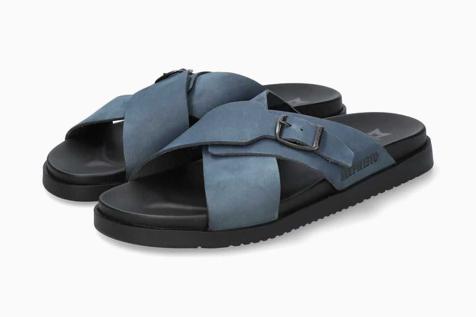 Giulio - Navy