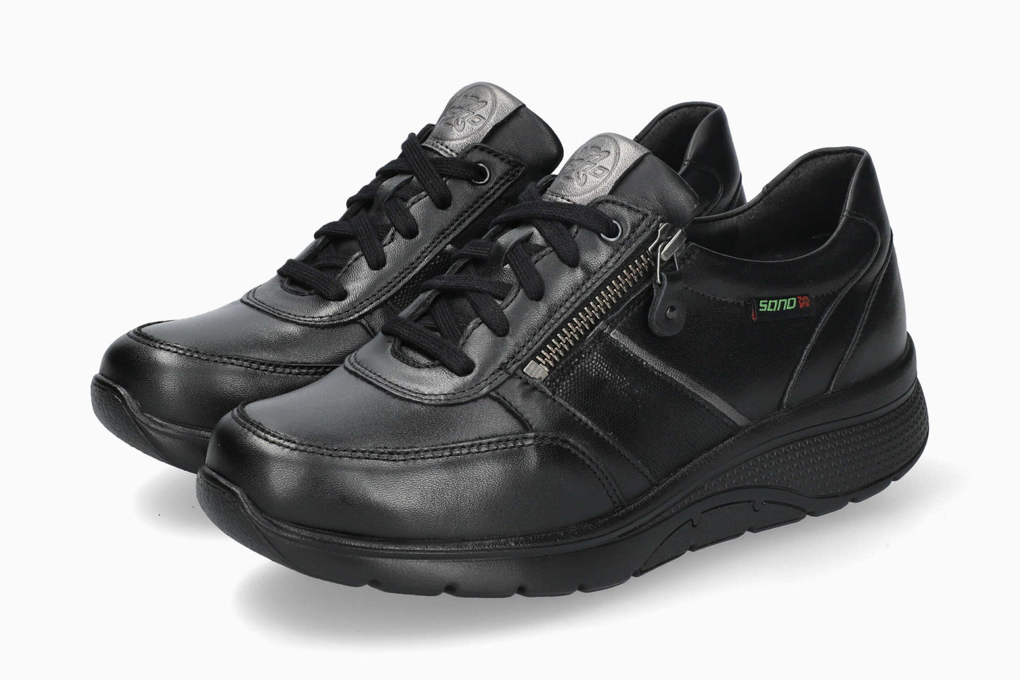 Izae - Black Leather